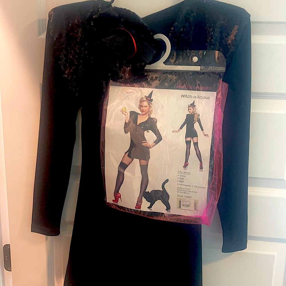 Size L sexy wait how costume. New with tags